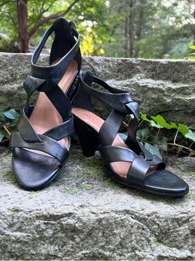 San Marina Leather Sandals with Back Zipper Closure